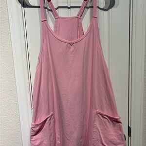 Women’s Pink Sleeveless Pocket Tank Top